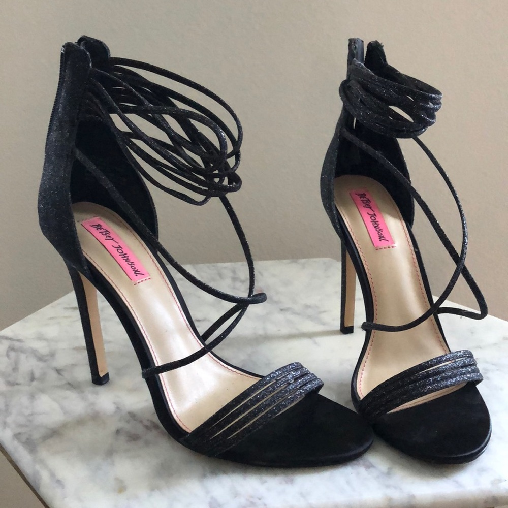 Betsey Johnson black glittered strappy heel